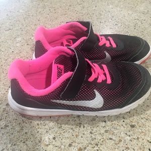 Girls Black and Pink Nike's